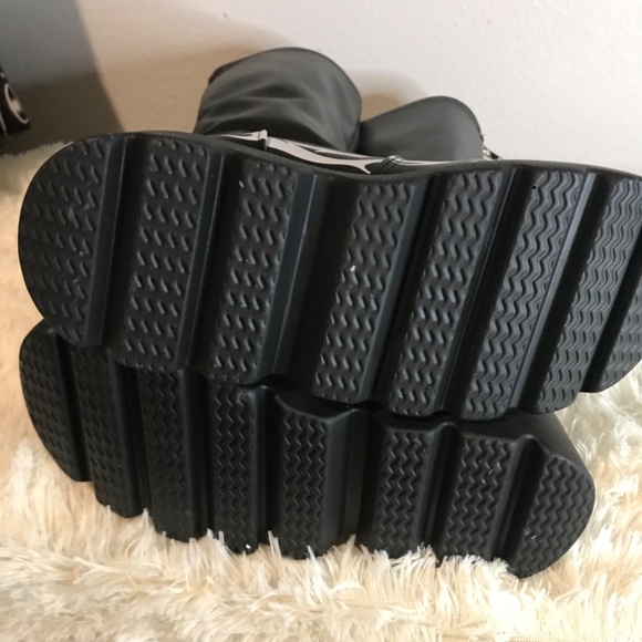Womens platform Goth Boots - Picture 5 of 5